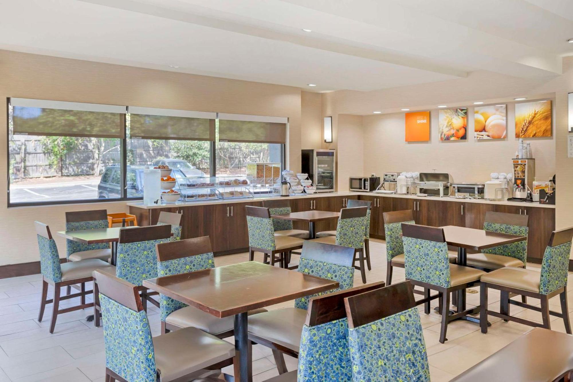 Comfort Suites Columbia Northeast - Fort Jackson Esterno foto