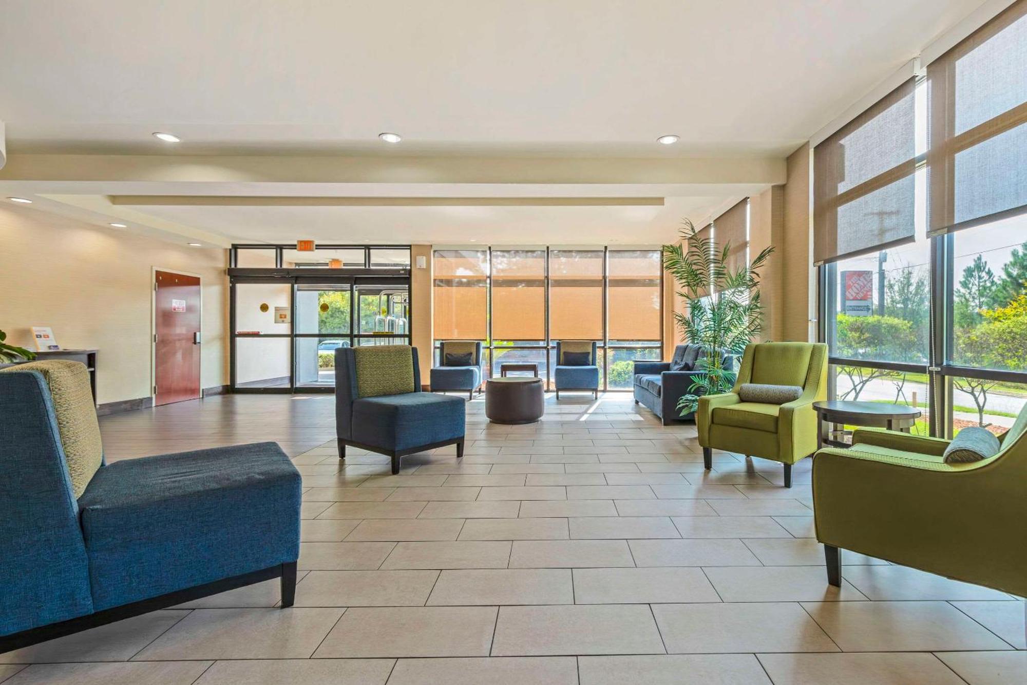 Comfort Suites Columbia Northeast - Fort Jackson Esterno foto